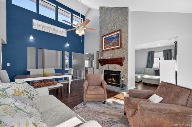 Building Photo - 72 Old Farm Ln