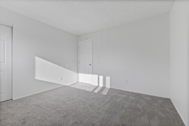 Interior Photo - Raintree Apartments