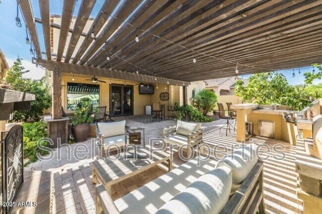 Building Photo - 3779 N Denny Way