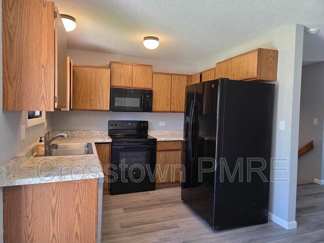 Building Photo - 4973 W 8th Street Rd