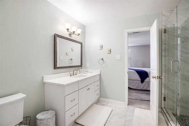 Building Photo - 9601 Euclid Dr