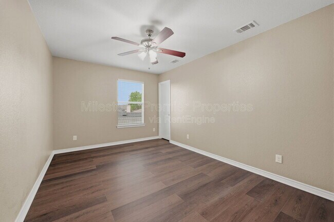 Building Photo - 4101 Cardinal Dr