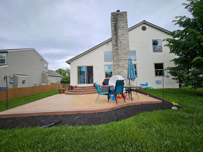 Building Photo - 1639 Royal Oak Dr
