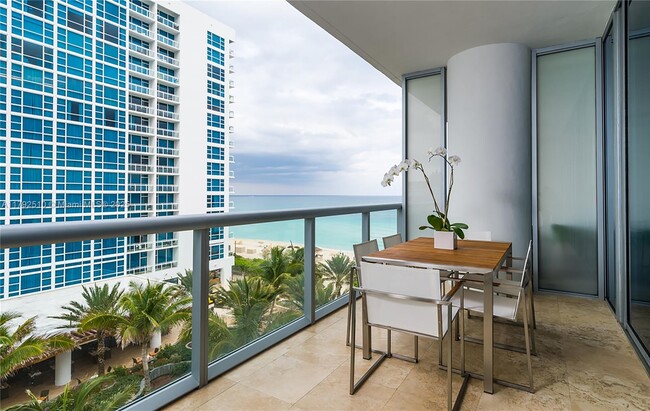 Primary Photo - 6799 Collins Ave