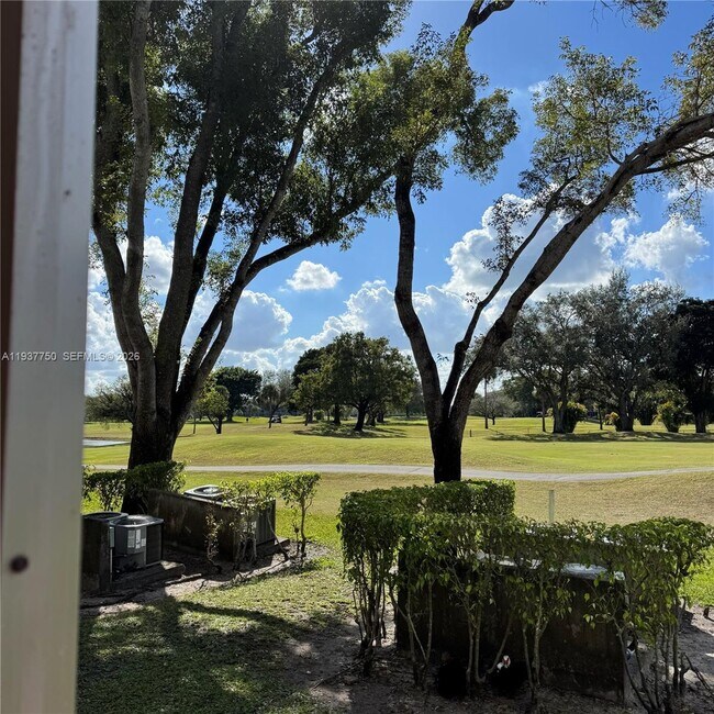 Building Photo - 400 SW 134th Way