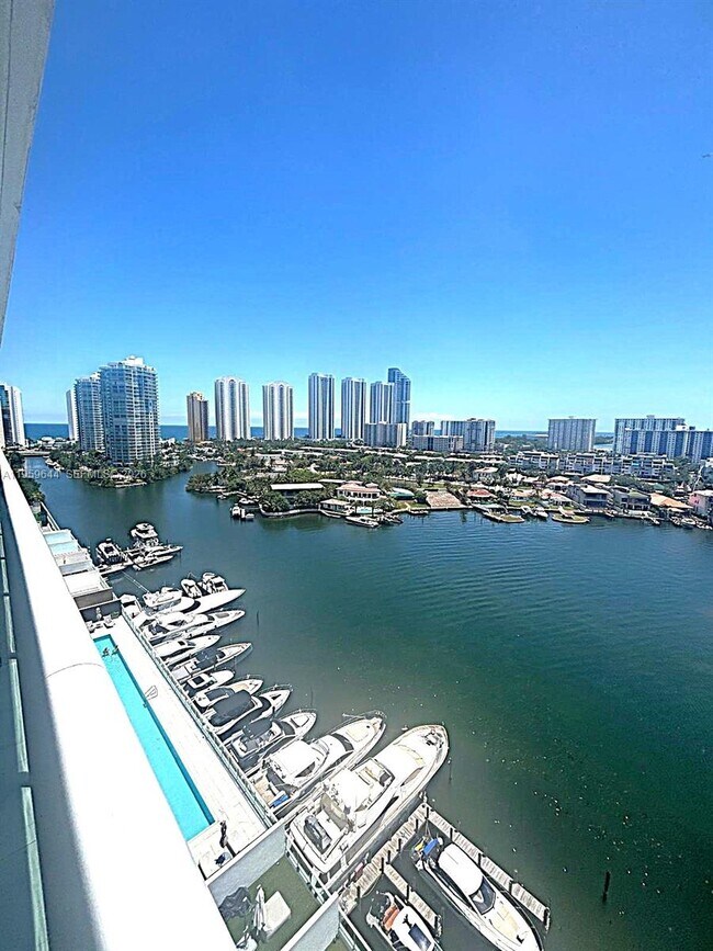 Building Photo - 400 Sunny Isles Blvd