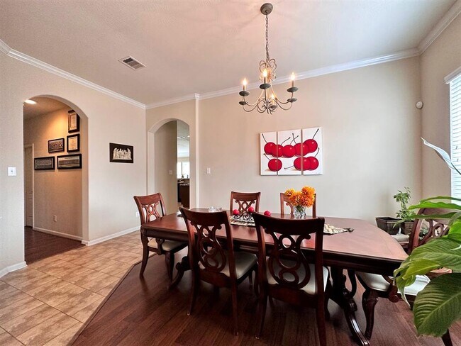 Building Photo - 11506 Columbia Pines Ln