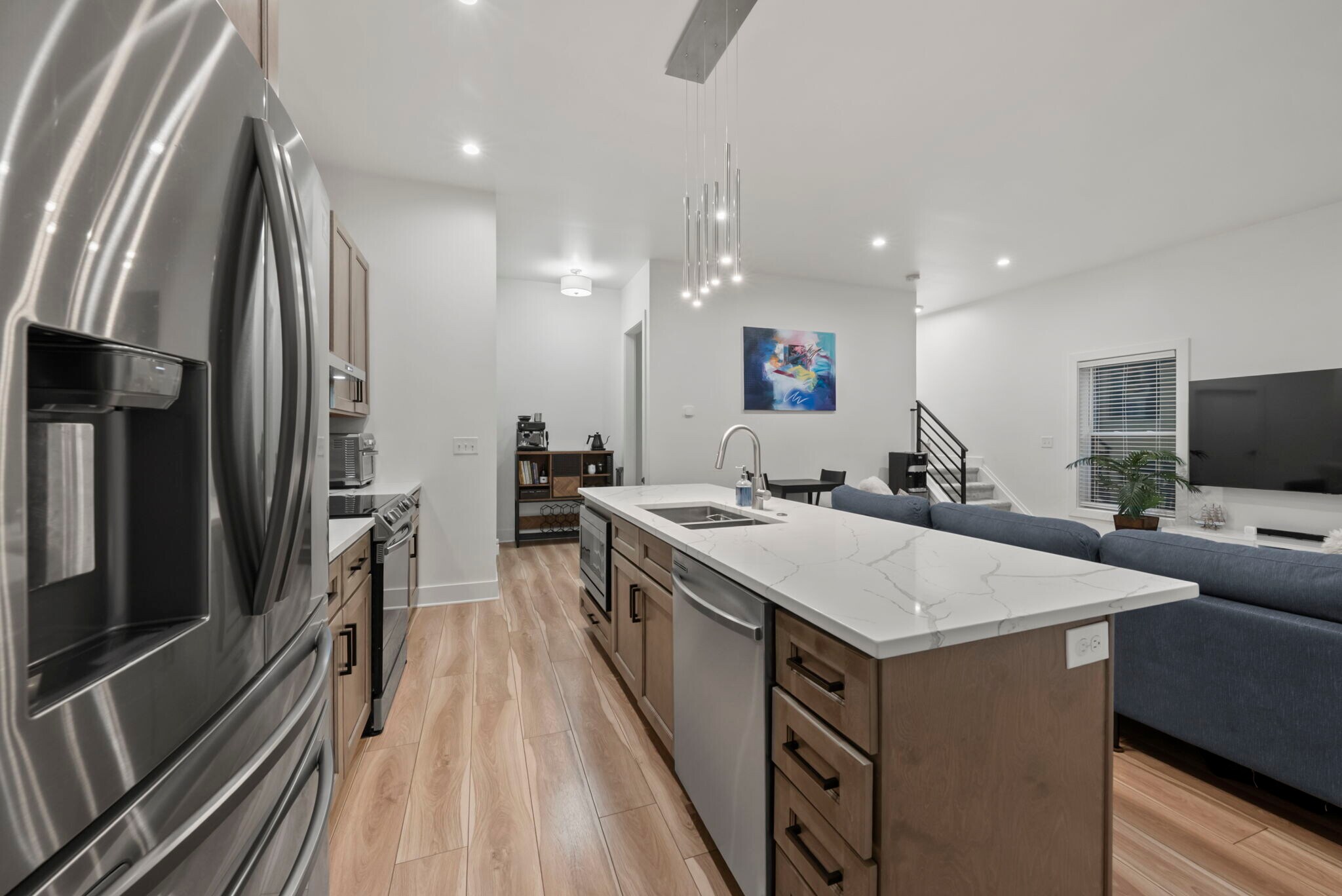 Building Photo - 1205 Hamlet St