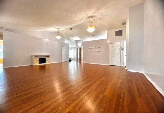Building Photo - 11395 Aston Hall Dr