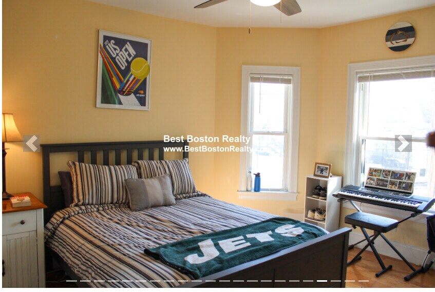 Building Photo - 118 Holland St