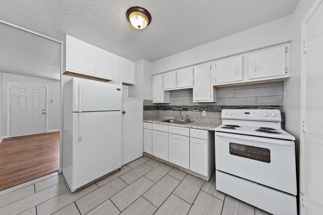 Building Photo - 1531 Louisiana St