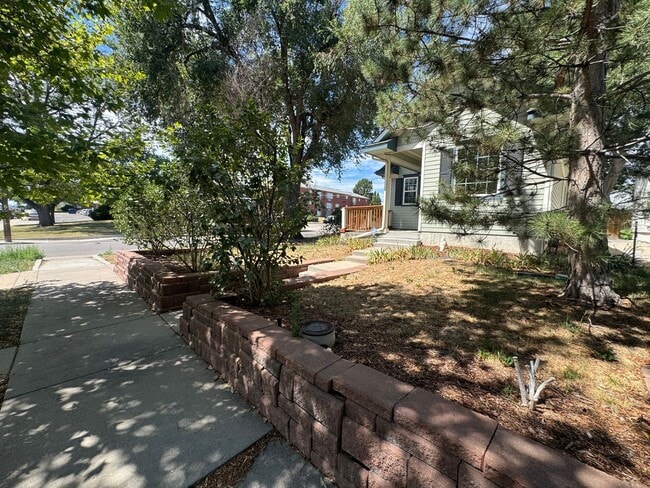 Building Photo - 1701 Grove St