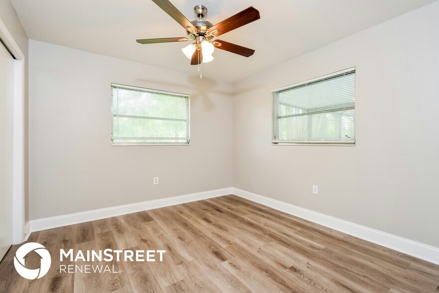 Building Photo - 2348 Ivy Ave