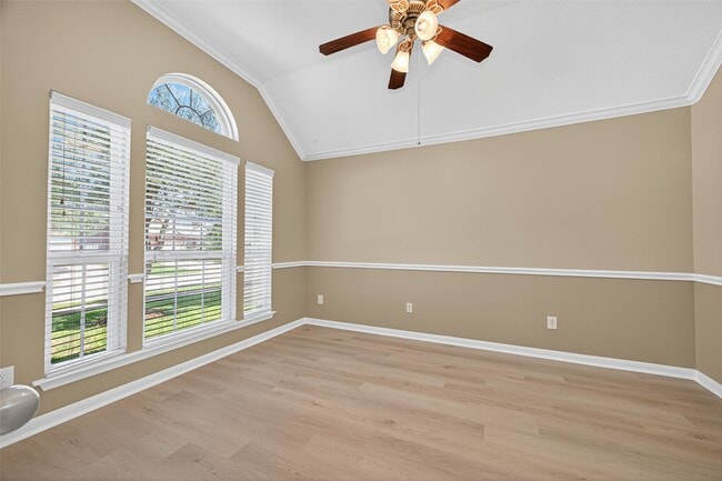 Building Photo - 21511 Venture Park Dr