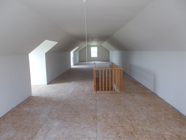 Building Photo - Large, Beautiful Home North of Richmond