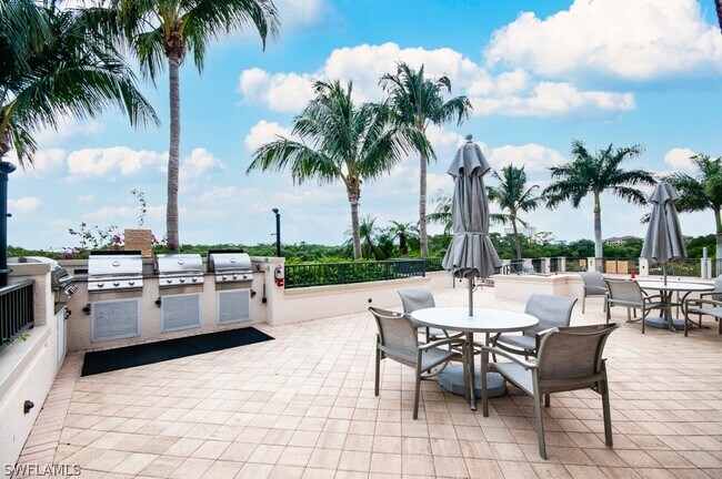 Building Photo - 23850 Via Italia Cir