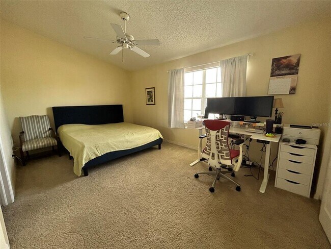 Building Photo - 245 Hemingway Dr