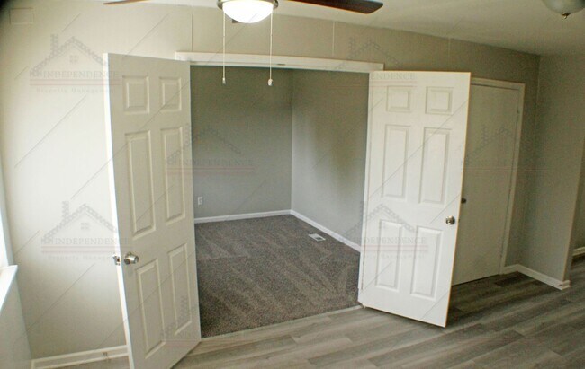 Building Photo - Four Bedroom, Rehabbed Ranch in Germantown!