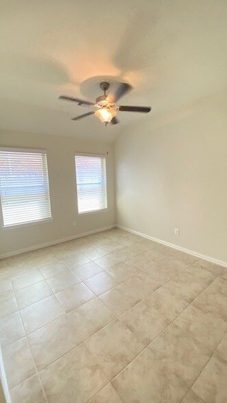 Building Photo - 5002 Naples Grove Ln