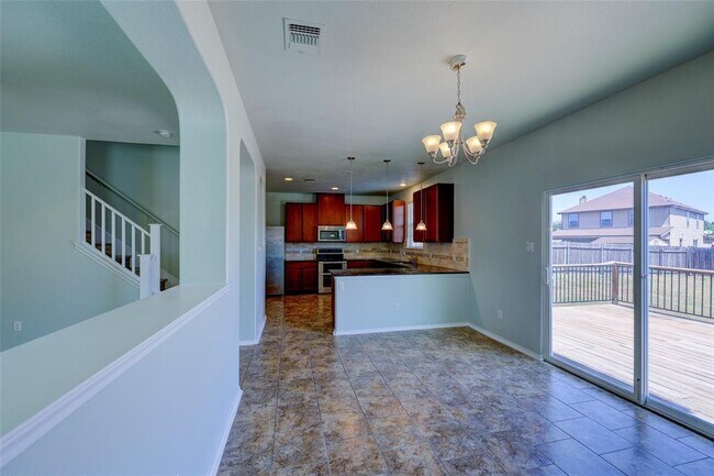 Building Photo - 455 Gina Dr