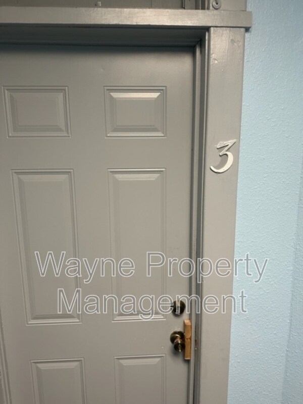 Building Photo - 546 2nd St