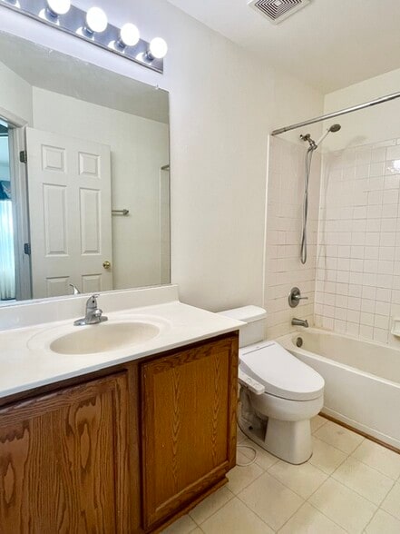Building Photo - 21259 Owls Nest Cir