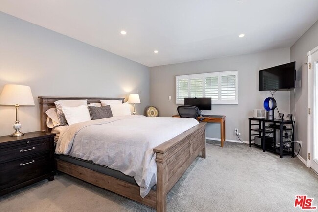 Building Photo - 7820 Agnew Ave