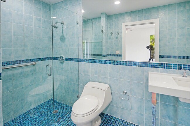 Building Photo - 8619 SW 51st St