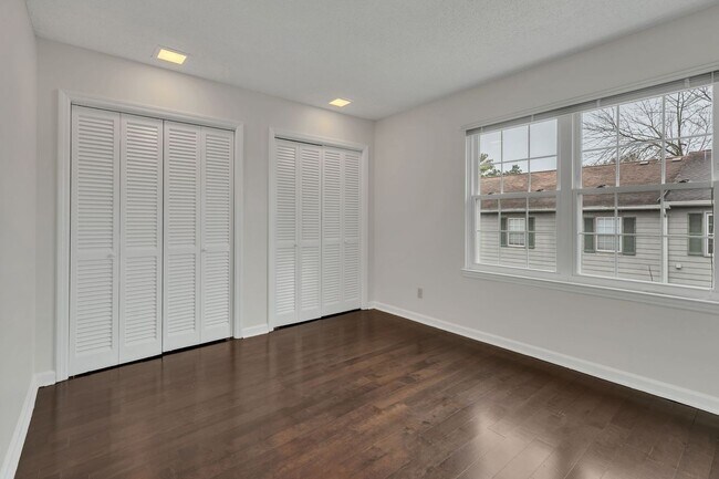 Building Photo - 2077 Nashboro Blvd