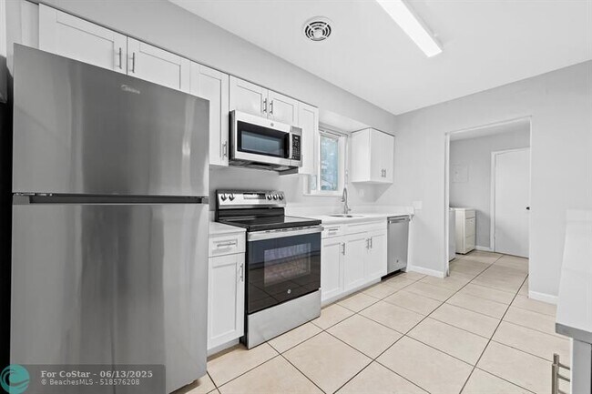 Building Photo - 481 NW 47th St