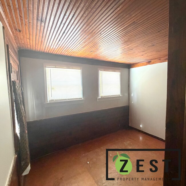 Building Photo - 19691 Cliff St