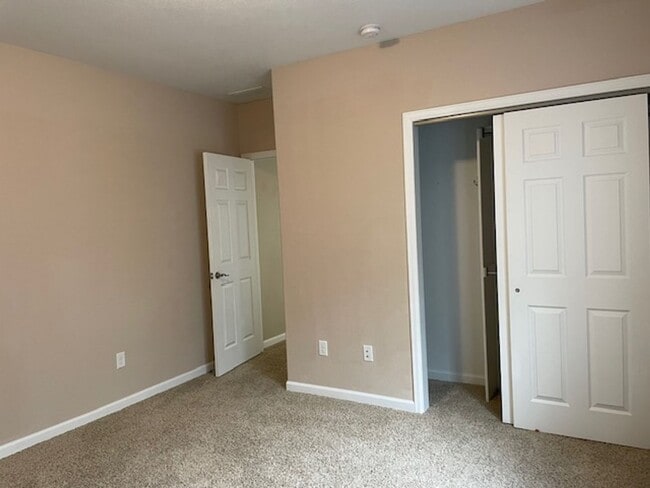 Building Photo - 6960 Whistler Dr