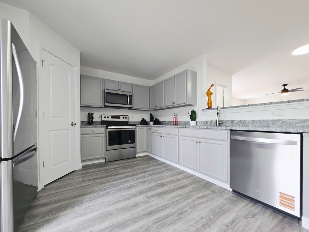 Building Photo - 2529 Piering Dr