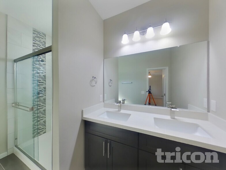 Building Photo - 4411 S 19th St