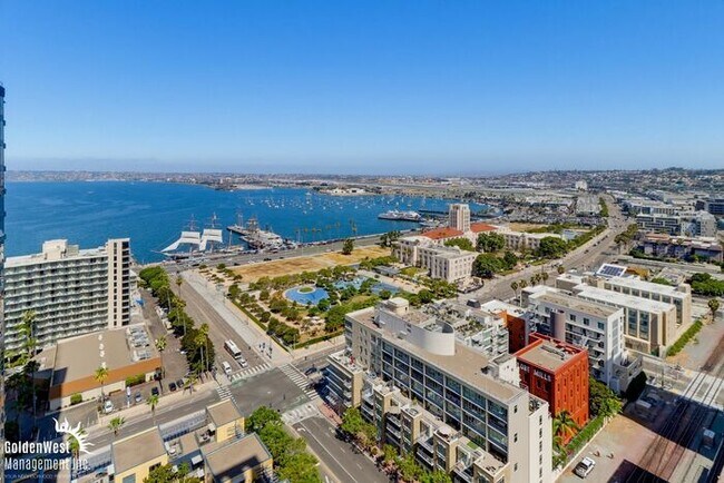 Building Photo - Modern 2Bdm 2Ba Condo with Stunning Bay Views in Savina Downtown San Diego!