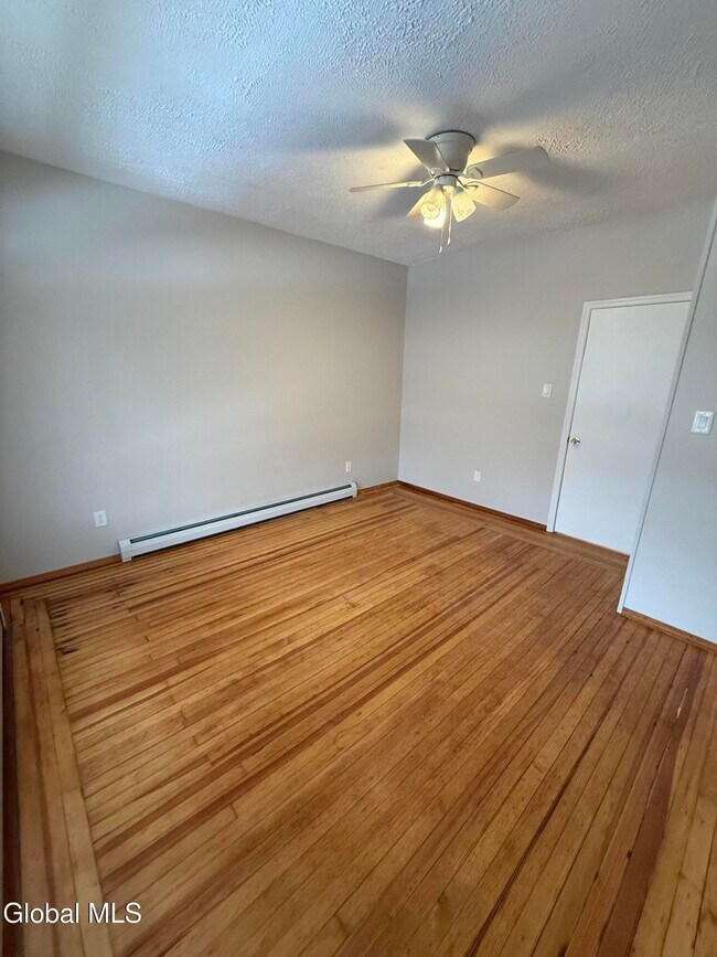 Building Photo - 38 State St