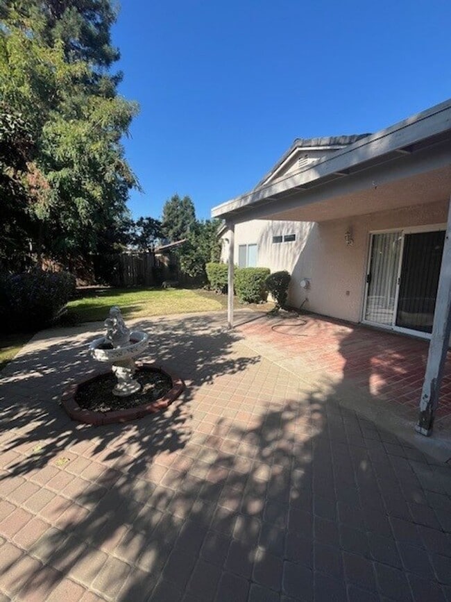 Building Photo - Available Now!