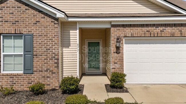 Building Photo - 877 Devon Estate Ave