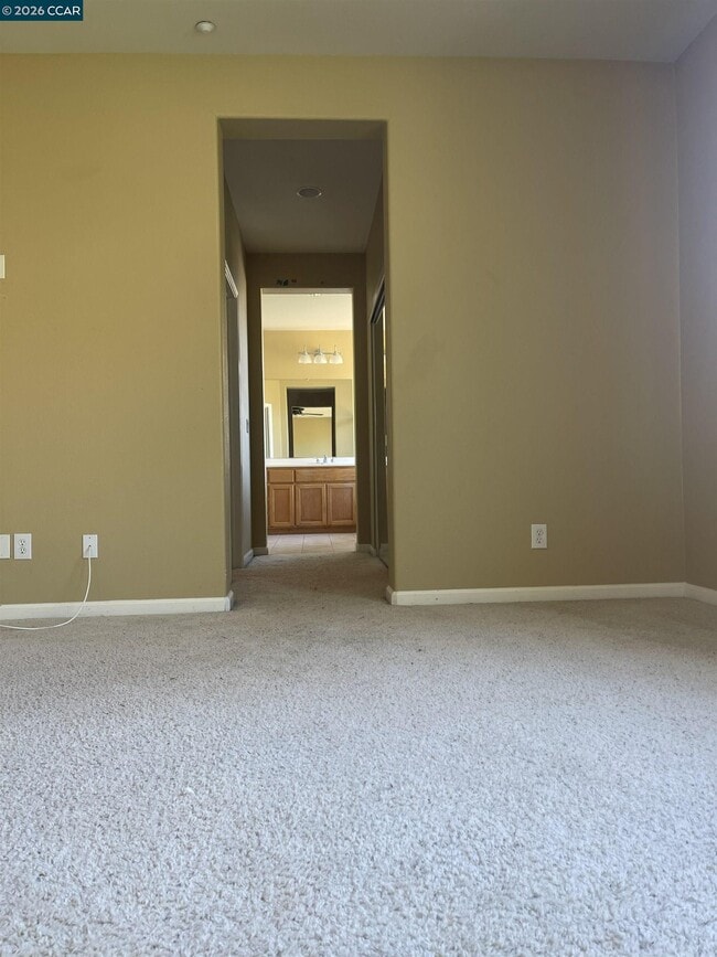 Building Photo - 2683 Presidio Dr