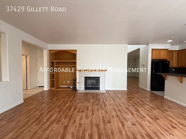 Building Photo - 37429 Gillett Rd