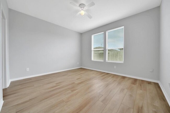 Building Photo - 2722 Skyview Silver Dr