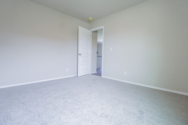 Building Photo - 16429 S 85th E Ave