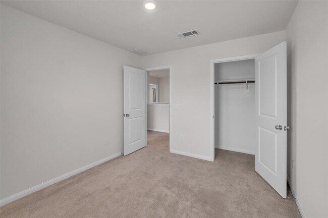 Building Photo - 11722 Braemar Village Dr