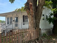 Building Photo - 3001 Myrtle Ave
