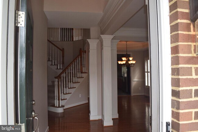 Building Photo - 8315 Kinsley Mill Pl
