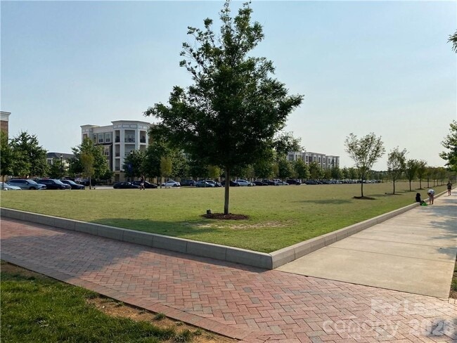 Building Photo - 6434 Raffia Rd