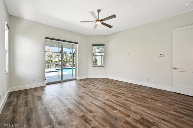 Building Photo - 4231 Crayton Rd