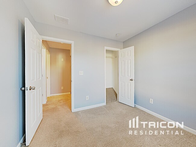 Building Photo - 3038 Deerborne Ct