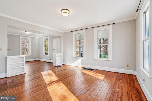 Building Photo - 2799 Beechbank Rd