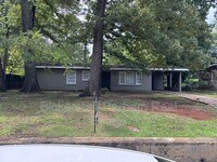 Building Photo - 2608 Walker St
